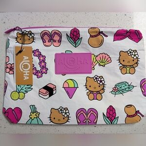 *SOLD* ALOHA Collectio X Hello Kitty Mid Pouch- Hawaii Exclusive